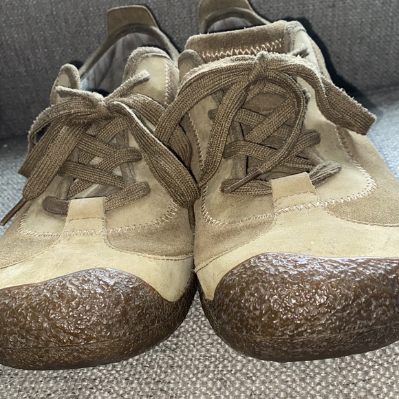 Keen Lace-Up Casual Shoes - Picture 2 of 9